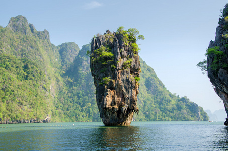 在泰国普吉岛。詹姆斯  邦德岛地质岩的形成