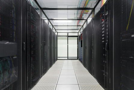 现代内部的服务器机房 超级计算机 服务器机房 数据中心 数据安全中心