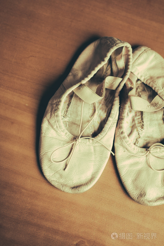 旧芭蕾舞鞋