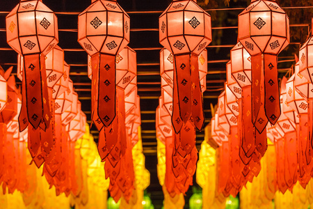 泰国北部风格灯笼在意向书灯节
