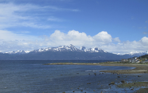 巴塔哥尼亚景观与湖和山