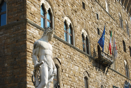 露天广场的雕像佛罗伦萨托斯卡纳医院领主