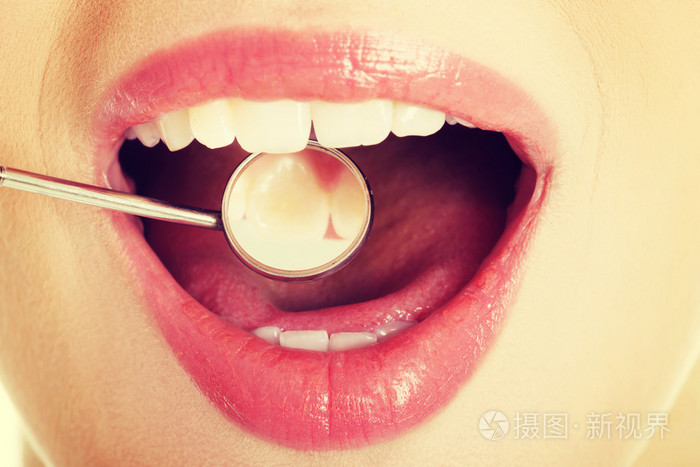 女人的嘴巴