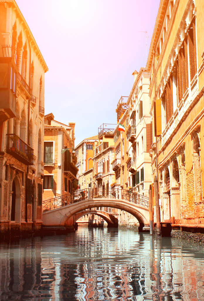 典型的威尼斯街