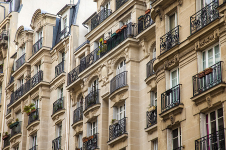 巴黎，法国。典型的建筑细节