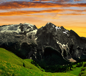 marmolada 高峰