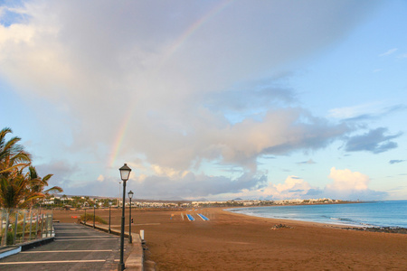 兰萨罗特岛海滩上西班牙的加那利岛