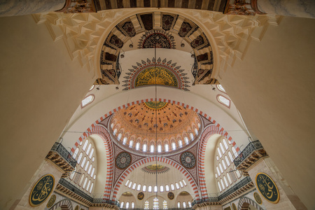 苏莱曼清真寺，伊斯坦布尔的内部视图
