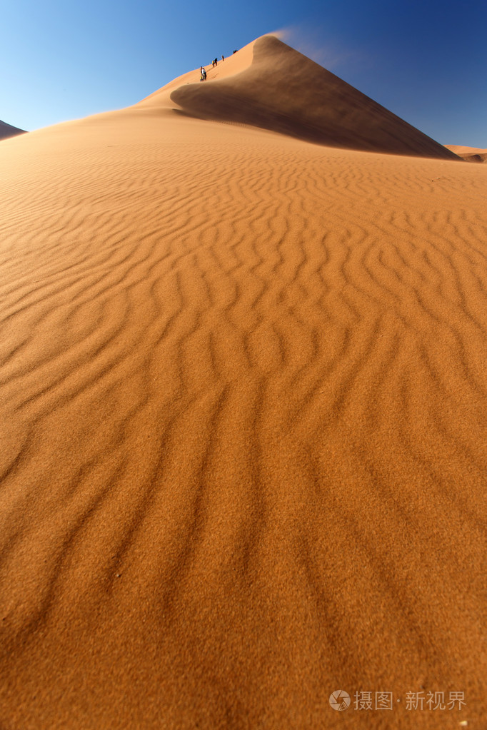 在 sossusvlei，纳米比亚的沙丘