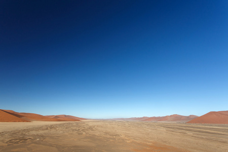 在 sossusvlei，纳米比亚的沙丘