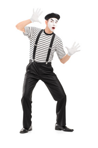 男性 mime 艺术家表演