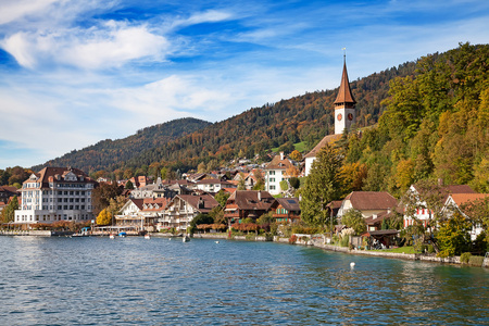 oberhofen 村