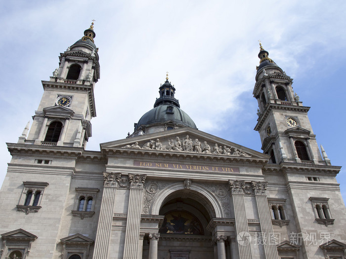 在匈牙利首都布达佩斯。圣斯蒂芬大教堂的建筑细节