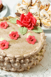 奶油蛋糕糖果红色花朵