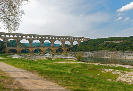 pont du gard 罗马渡槽在阿维尼翁附近法国