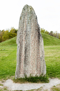 北欧古字石头