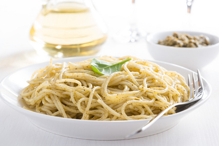 在漏勺意粉图片