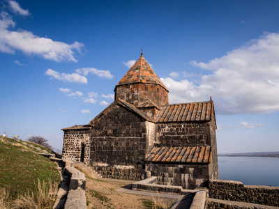 在亚美尼亚的 sevanavank 修道院建筑综合体