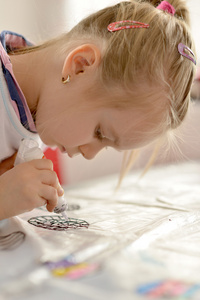 儿童女孩绘图图片