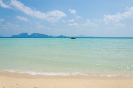 泰国地处热带的海滩安达曼海