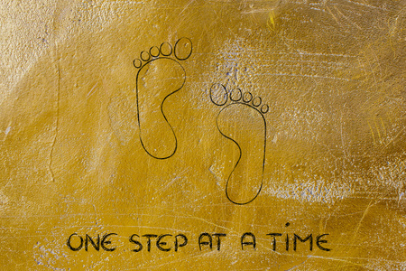 一步一个脚印前进,一步一个脚印,在一段时间 足迹设计照片