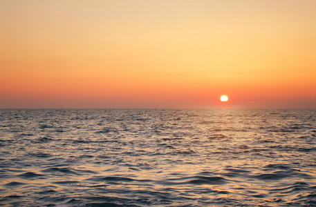 海上日落