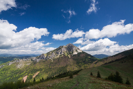 春山   大 rozsutec 山 小 fatra 斯洛伐克