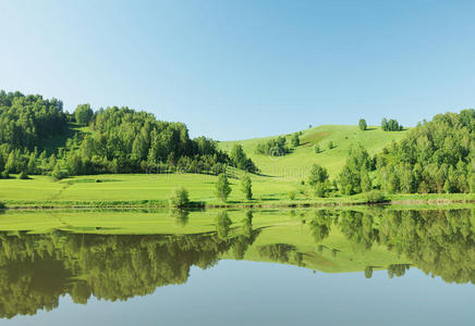 绿水青山图片