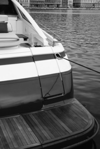 船尾的邮轮豪华游艇船尾照片