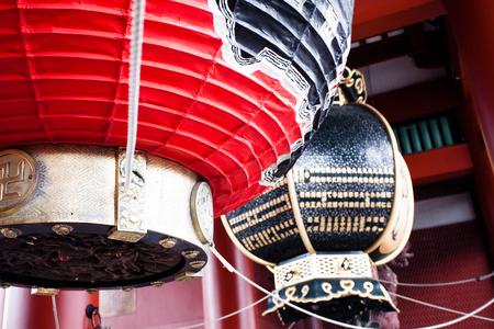 浅草寺吉红日本的寺院，在浅草，东京，日本