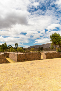 在秘鲁的 wiracocha 寺的废墟