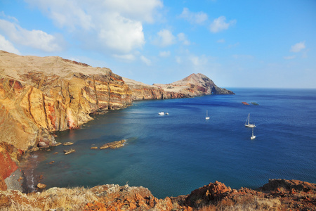 在岩石海湾游艇