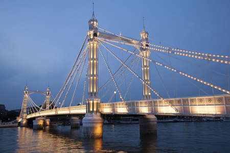 伦敦大桥伦敦切尔西,阿尔伯特大桥照片