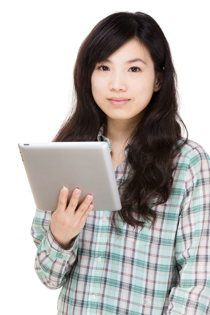 使用平板电脑的亚洲女