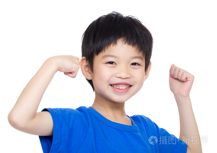 小男孩兴奋的亚洲