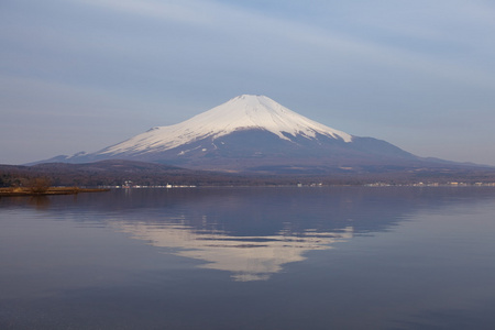 山富士在冬天