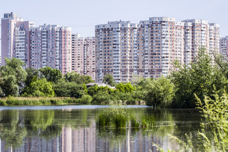 大城市里湖