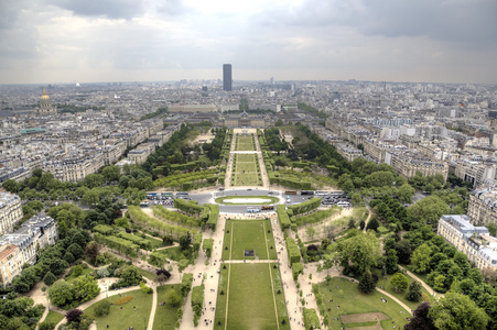 巴黎艾菲尔铁塔的视图。巴黎法国