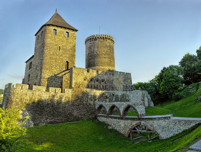在本津，波兰的中世纪城堡