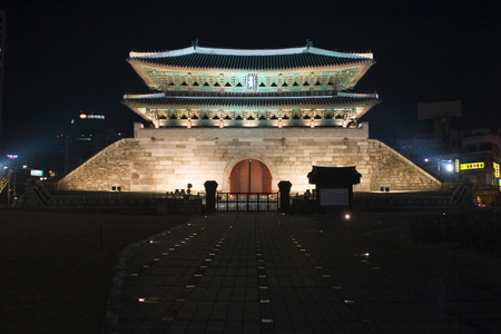 南大门春夏秋冬图片