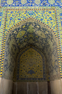 在伊斯法罕的伊玛目清真寺的马赛克图案