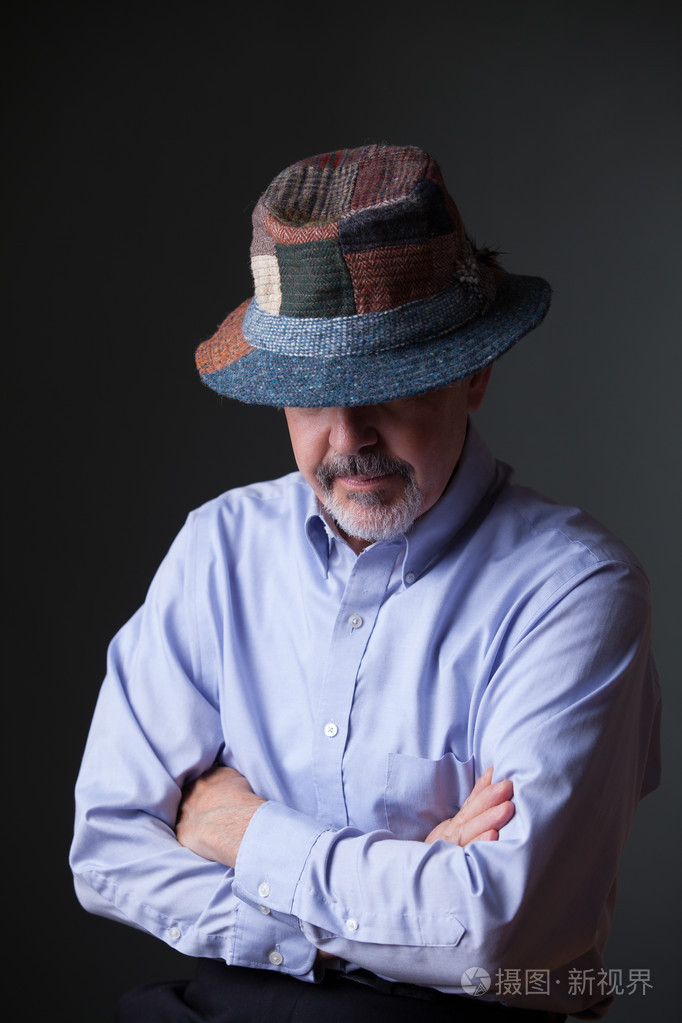 爱尔兰戴着帽子的男人