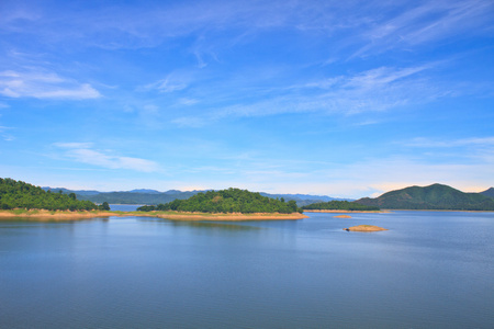 碧差汶府大坝景色