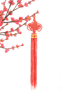 传统的中国结，书法的意思是快乐新的一年
