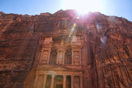 艾尔卡兹尼神殿在 petra，约旦