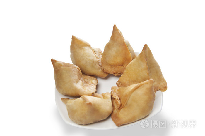 中厚板的新鲜五香三角菜饺