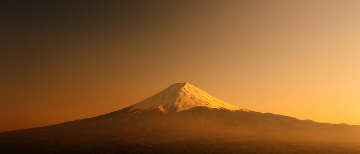 富士山，富士山在夕阳