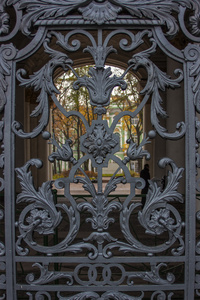 圣彼得堡，俄罗斯。装饰的晶格结构的冬宫的细节