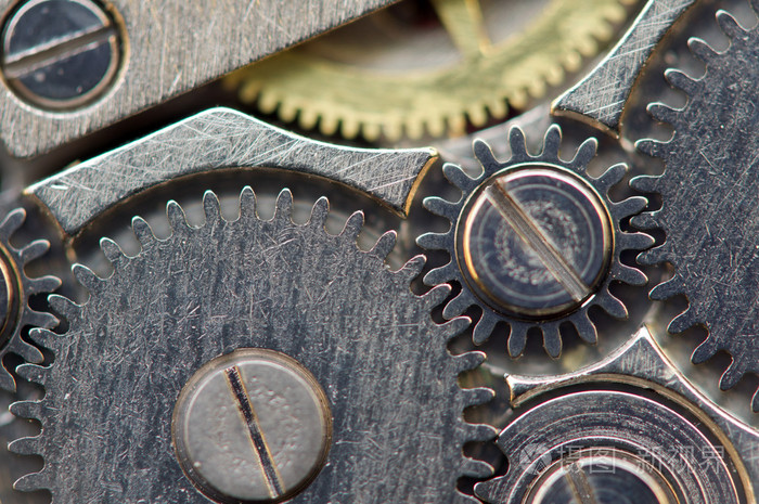 背景与金属齿轮发条极端clos的宏