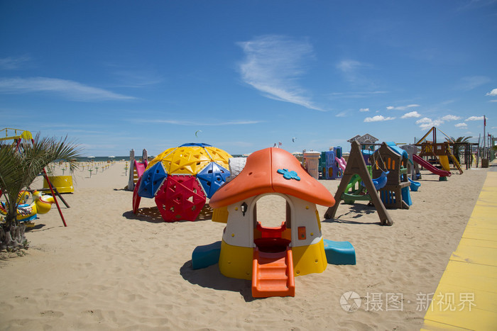 海滩儿童游乐场